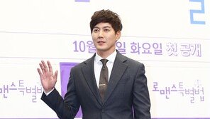 [동아포토]류진 ‘훈훈함 넘치는 부장판사 변신’