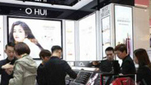 LG생건 3개브랜드 中론칭… 내년 해외 매출 1조 ‘야심’