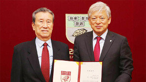 유휘성 “돈은 溫氣있을때 써야” 살던 집도 기부