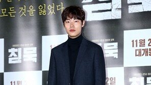 [동아포토]류준열 ‘날로 발전하는 잘생김’