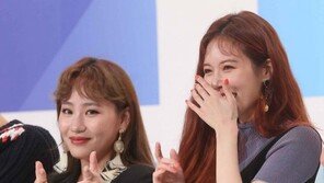 [동아포토]조현아-현아, 상큼발랄 매력