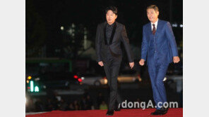 [동아포토]김희원-설경구, 충무로 카리스마 형제