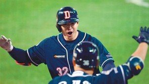 첫판부터 터진 웅담포… 두산, 한국시리즈 1차전 KIA 격파