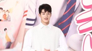 [동아포토]지건우 ‘공손한 포즈’