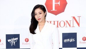 [동아포토]추수현 ‘재킷 하나로 완성한 패션’