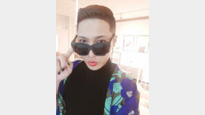 前 팬클럽 회장에 ‘명예훼손 피소’ 김기수, SNS 근황 보니…