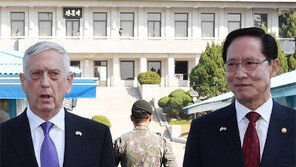JSA 찾은 매티스 “목표는 전쟁 아닌 비핵화”
