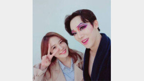 [#해시태그 컷] 장예원 아나, ‘연석 언니’와 찰칵