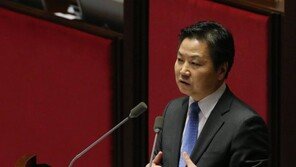 “홍종학 논란, 국민 자존심이 납득 못해” 바른정당, 사퇴 촉구