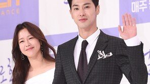[동아포토]경수진-정윤호 ’멜로홀릭 커플’