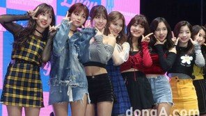 [동아포토]트와이스, 첫 정규 앨범 ‘트와이스타그램’ 쇼케이스