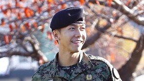 [동아포토]이승기 제대 ‘오빠가 돌아왔다!’