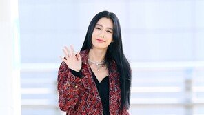 [동아포토]클라라 ‘핫팬츠 따라가지 못한 롱부츠’