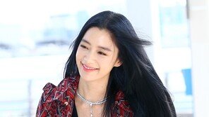 [동아포토]클라라 ‘강렬한 햇빛 활용하는 미모’