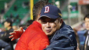 [김영준의 18.44m] 두산 김태형 감독이 보여준 패자의 존엄