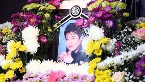 ‘육각수’ 故 도민호 발인식 엄수… 조성환, 고인 마지막 길 배웅