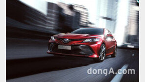 도요타 뉴 캠리 벌써 2000대 계약… 수입 중형차 시장 ‘안착’