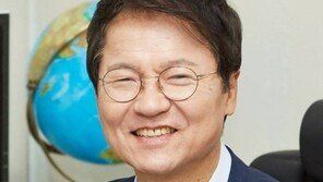 천정배, 文대통령 시정 연설 중 美 월드시리즈 시청…“딱 걸렸네”