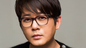 [연예뉴스 HOT5] 신승훈, 제작자로…여가수 로시 론칭