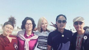 수주, 택시 이영자·부모님과 함께 ‘찰칵’…팬들 “역시 키는 유전”