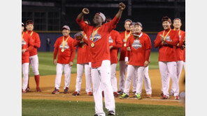 귀국조차 미룬 버나디나 “KBO시상식 참석할래요”