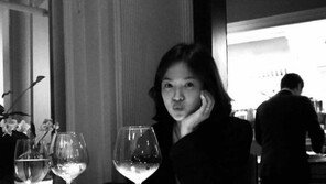 “남편 송중기와 행복한 신혼여행” 송혜교, 결혼식 후 근황 공개