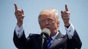 [속보]트럼프 美대통령, 주한 미군 오산기지 도착…방한 일정은?