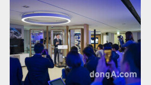 벤틀리의 특별한 맞춤제작 ‘뮬리너’… 장인 손에서 탄생하는 최고급 車