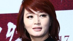 국내외 영화계 ‘성추문’ 몸살…김혜수 “가해자는 늘 교묘하게 존재해”