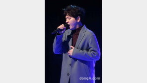 [동아포토]어반자카파 권순일, 감성 넘치는 미성