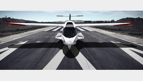 로이 할러데이 목숨 앗아간 ‘아이콘 A5’, 비상 시 낙하산도 펴진다는 데…