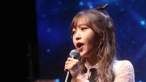 [동아포토]김소희, 솔로 데뷔 무대.. ‘더 피예트’ 말매