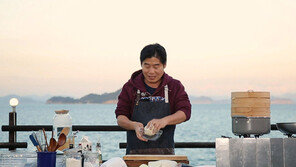 [오늘의 채널A] 이연복 셰프가 요리한 욕지도 고품질 고등어의 맛은?