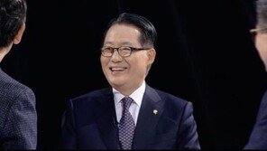 ‘썰전’ 유시민 “박지원 장점? 잘 모르겠다” 박한 평가