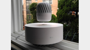 [리뷰] 공중에 뜬다, 그것만으로 충분하다 - LG전자 PJ9 스피커