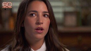 “치료 빙자한 성추행, 어린 소녀들 떨며 말 못해” 美 체조 금메달리스트의 고백