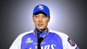 이승엽, 박찬호 장학재단에 1억 기탁