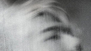 [연예뉴스 HOT5] 가수 박효신, 7집 테마 아트전시회