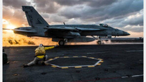 탑재 전투기만 240대… 美항모 3척과 연합훈련 창군이래 처음