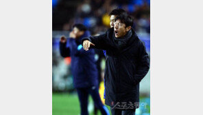 [한국-세르비아]신태용 “前경기 전략 그대로…유럽팀에도 통하는지 보겠다”