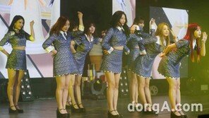 [동아포토]러블리즈, ‘폴 인 러블리즈’ 쇼케이스