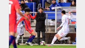 신태용 감독 “피지컬 밀렸지만 근성 살아있었다”