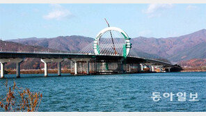 ‘장밋빛 전망’ 춘천 레고랜드 표류 언제까지…