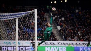 GK 조현우 슈퍼세이브…‘수문장 경쟁’ 예고