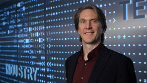 “삼성과 게임산업 가진 한국, 플랫폼 강국 될 잠재력”