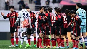 “다 놓쳤네”…디펜딩 챔피언 서울의 침몰