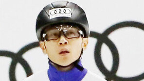 고개 숙인 안현수