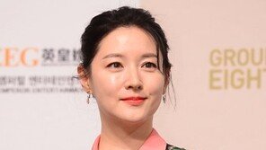 아름다운 이영애…포항·이란 이재민 위해 성금 내놔