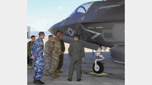 주일 해병대기지 찾은 주한미군사령관