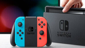 돌아온 ‘가정용 게임기’… 모바일 바람 뚫고 흥행